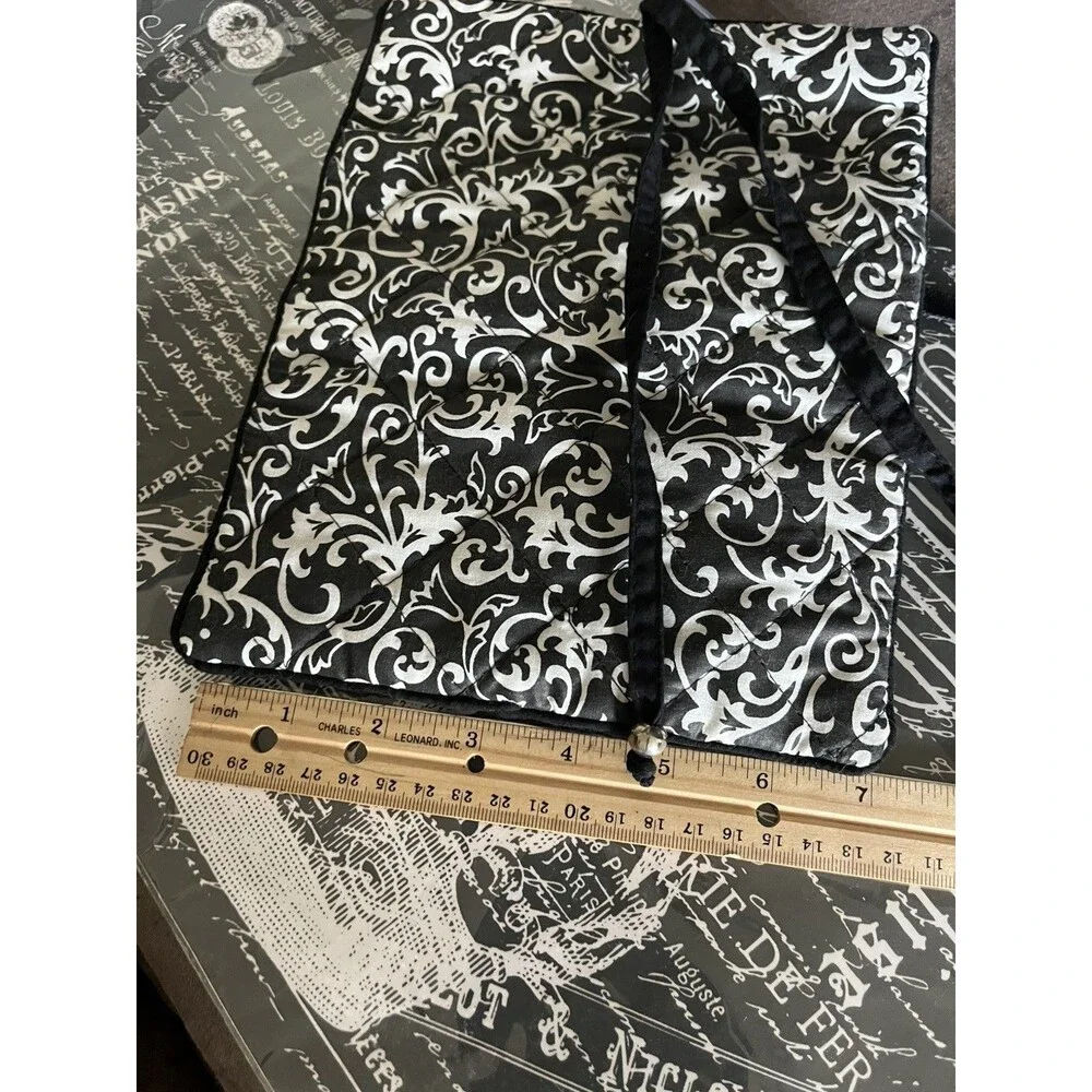 Quilted All Wrapped Up Travel Jewelry Wrap Up Organizer Bag White/Black Damask